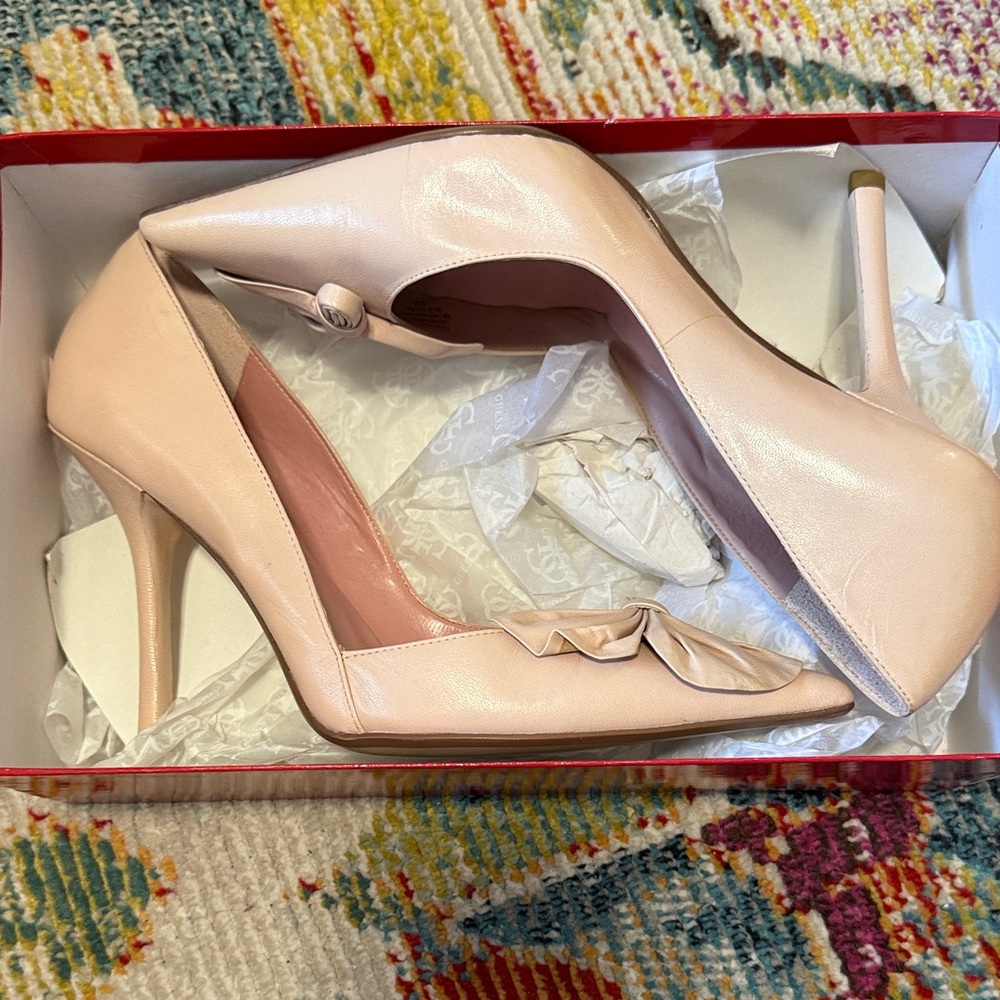 Guess by Marciano light pink leather Bow Accent Heels size 8 - Picture 4 of 5
